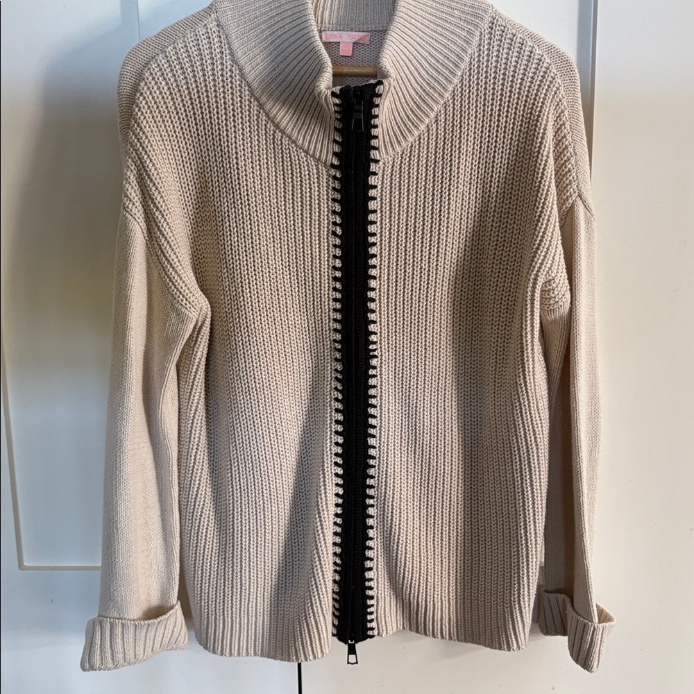 Cream Zip-Up Knit Cardigan
